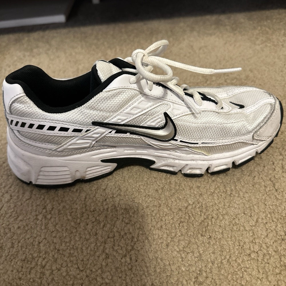 Nike women's White and Black Athletic Shoes